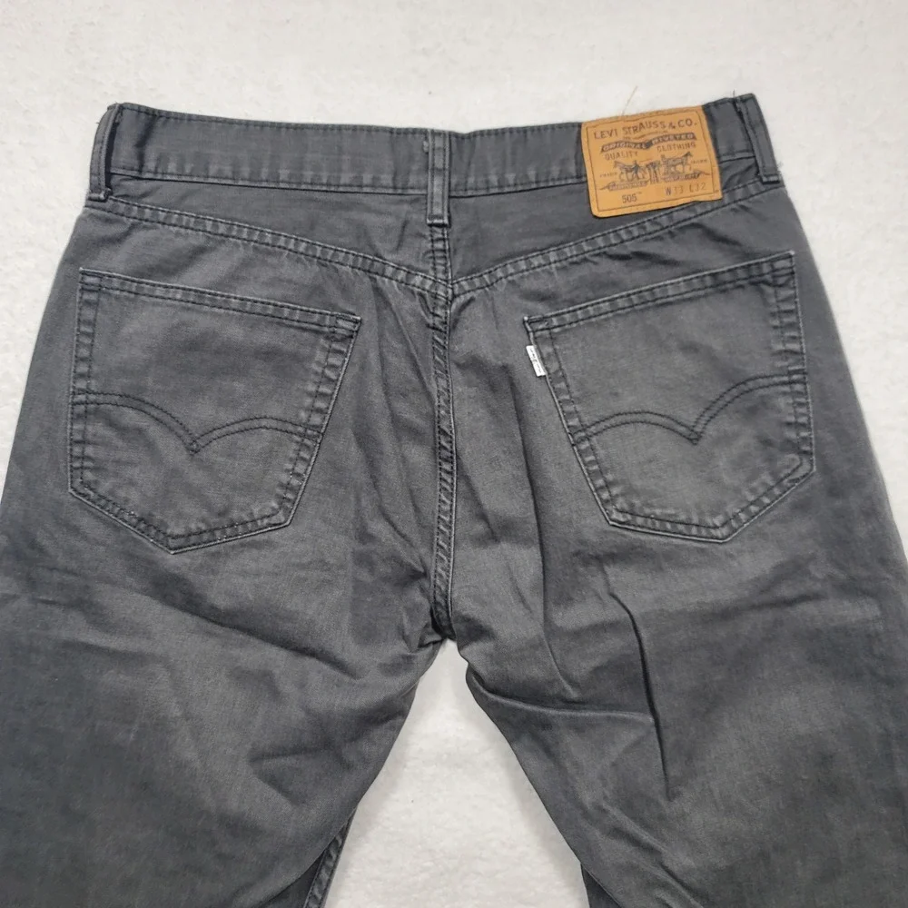 Levis 505 Straight Leg Denim Jeans Men 34X32 Gray Regular Fit White (32x30)